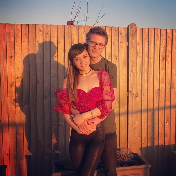 Meet your Posher, Gabrielle - Picture 2 of 3